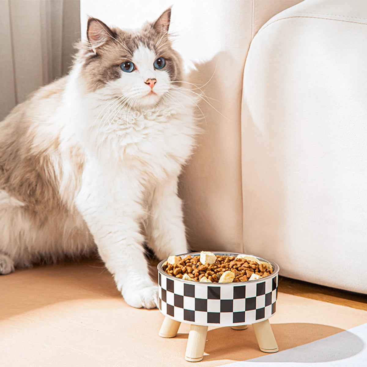 Savvy Tails™ Anti-Slip Pet Bowl